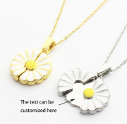 Collier Tournesol Personnalisé avec Prénom Gravé – Collier Marguerite Médaillon à Ouvrir, Cadeau Femme, Maman, Sœur, Saint-Valentin, Noël au maroc